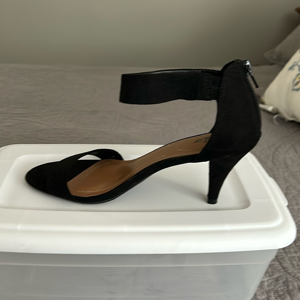 Style & Co. dress sandals size 8M color: Black
